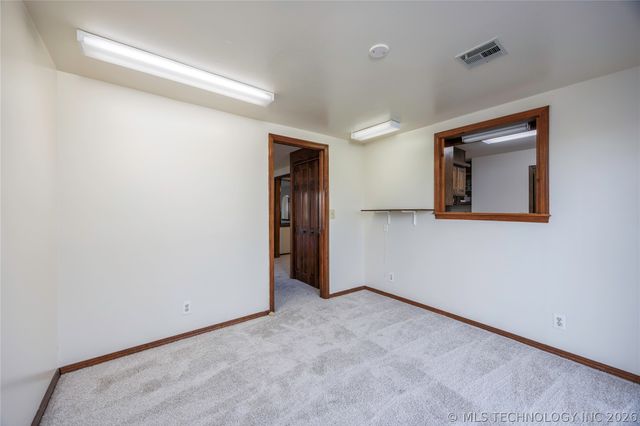 1801 Rolling Hills Place, Bartlesville, OK 74006