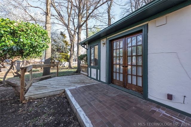 1801 Rolling Hills Place, Bartlesville, OK 74006