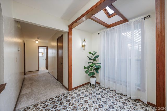 1801 Rolling Hills Place, Bartlesville, OK 74006