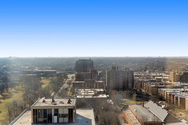 6700 S South Shore Drive 10J, Chicago, IL 60649