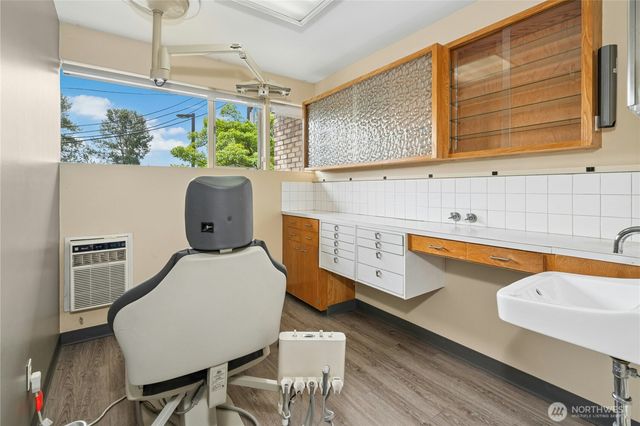 6505 NE 181st Street, Kenmore, WA 98028