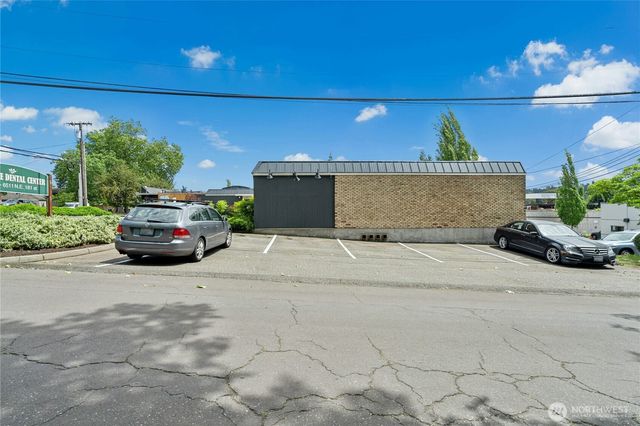 6505 NE 181st Street, Kenmore, WA 98028