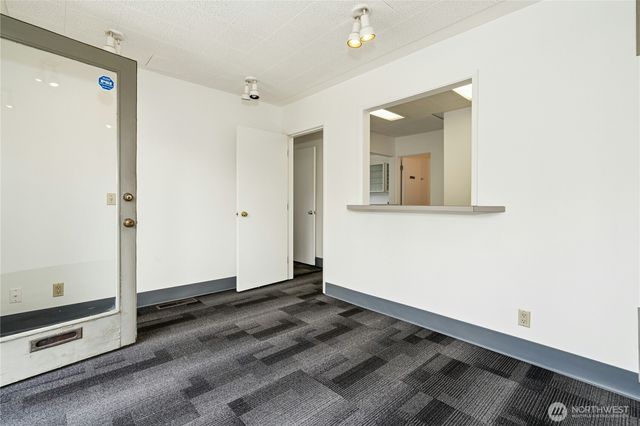 6505 NE 181st Street, Kenmore, WA 98028