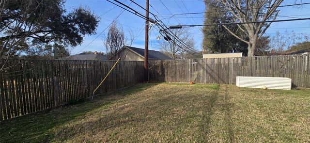 3605 Wren Avenue, Fort Worth, TX 76133