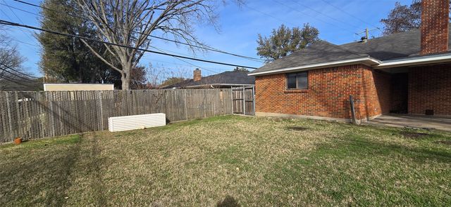 3605 Wren Avenue, Fort Worth, TX 76133