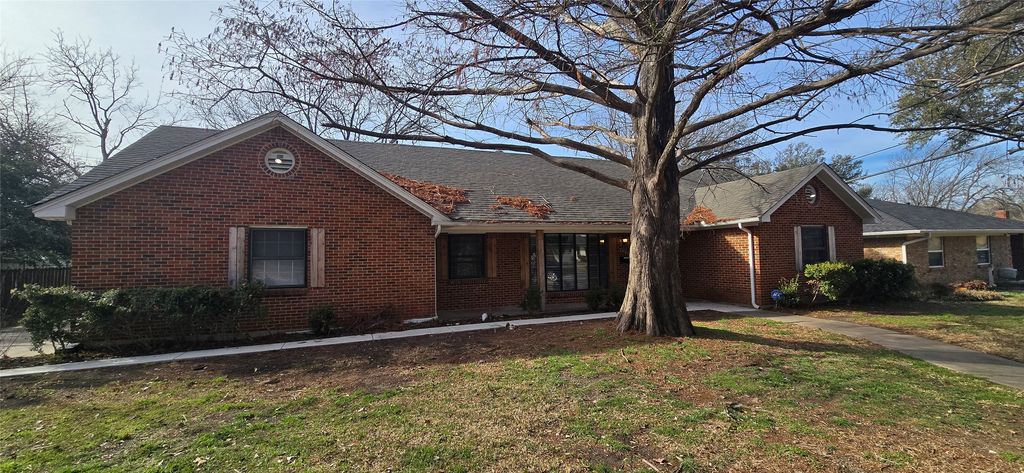 3605 Wren Avenue, Fort Worth, TX 76133