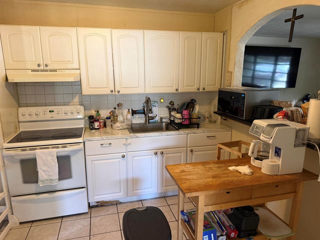 2640 NE 8th Terrace, Pompano Beach, FL 33064