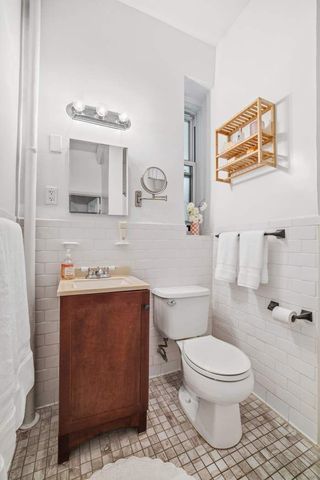 417 Riverside Dr Apt D, New York City, NY 10025