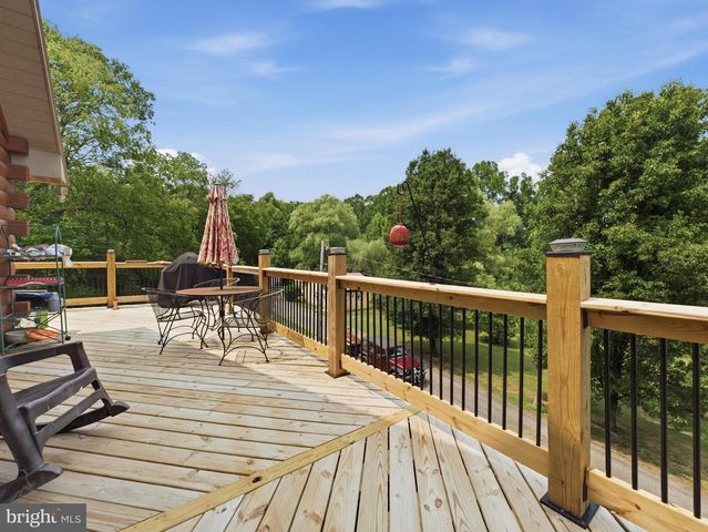 11181 HEDGESVILLE RD, Hedgesville, WV 25427