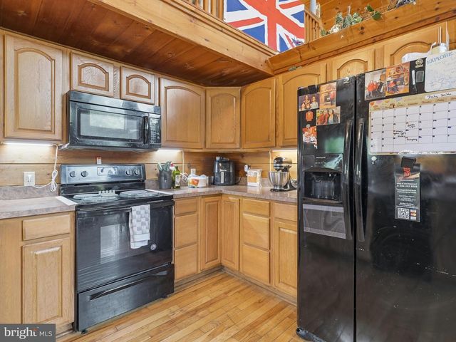 11181 HEDGESVILLE RD, Hedgesville, WV 25427