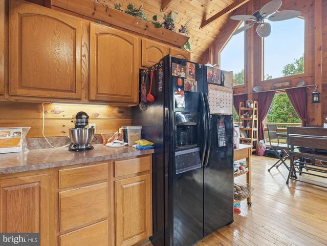 11181 HEDGESVILLE RD, Hedgesville, WV 25427