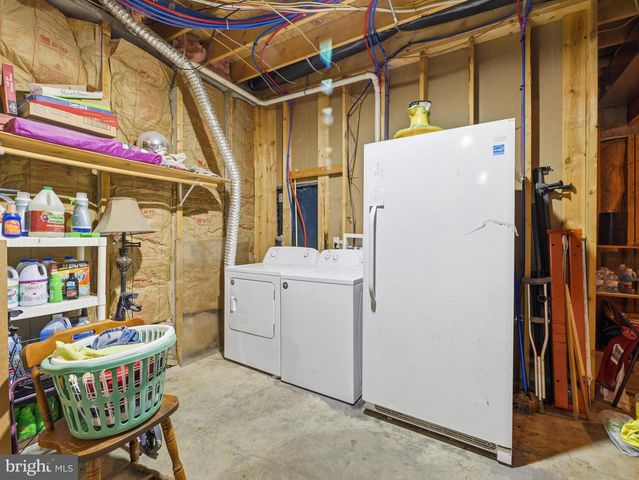 11181 HEDGESVILLE RD, Hedgesville, WV 25427