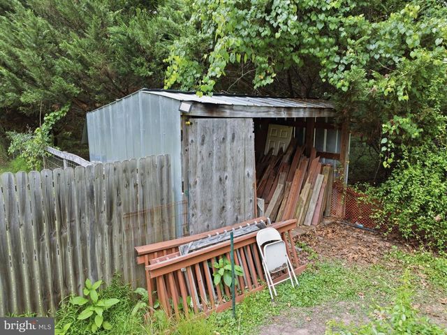 11181 HEDGESVILLE RD, Hedgesville, WV 25427