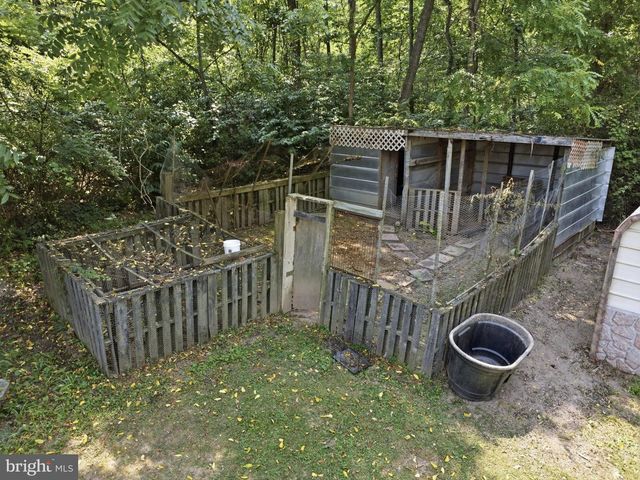 11181 HEDGESVILLE RD, Hedgesville, WV 25427