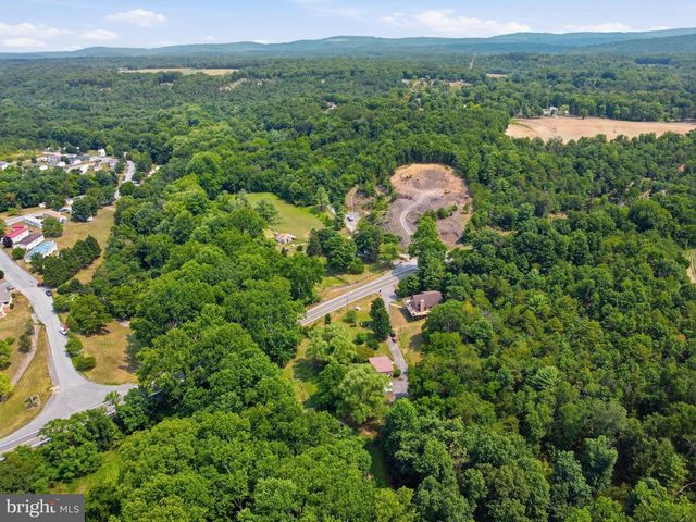 11181 HEDGESVILLE RD, Hedgesville, WV 25427