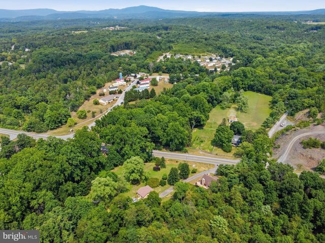 11181 HEDGESVILLE RD, Hedgesville, WV 25427