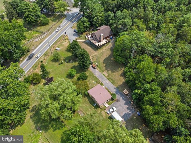 11181 HEDGESVILLE RD, Hedgesville, WV 25427