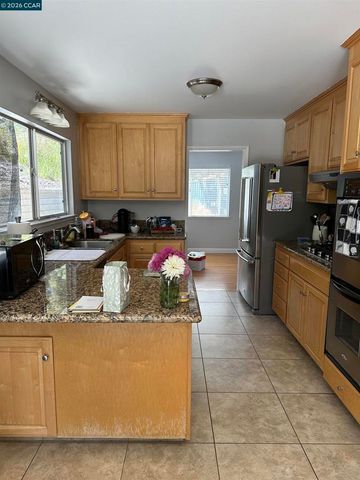 486 Butterfield Place, Moraga, CA 94556