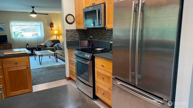 1410 Graham Drive, Kelso, WA 98626