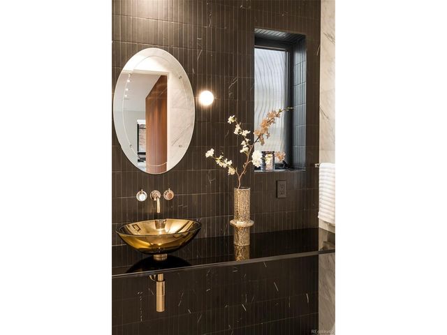 801 S Ellipse Way, Denver, CO 80209