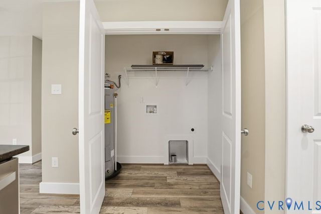 230 Glen St, West Point, VA 23181