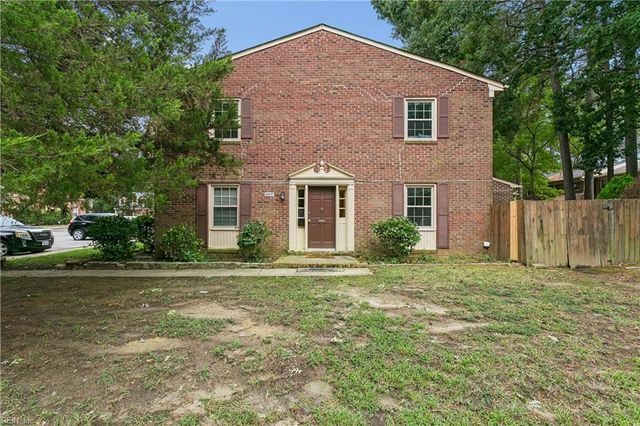 391 Circuit Ln Unit F, Newport News, VA 23608