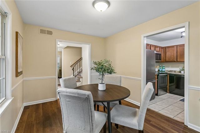 391 Circuit Ln Unit F, Newport News, VA 23608