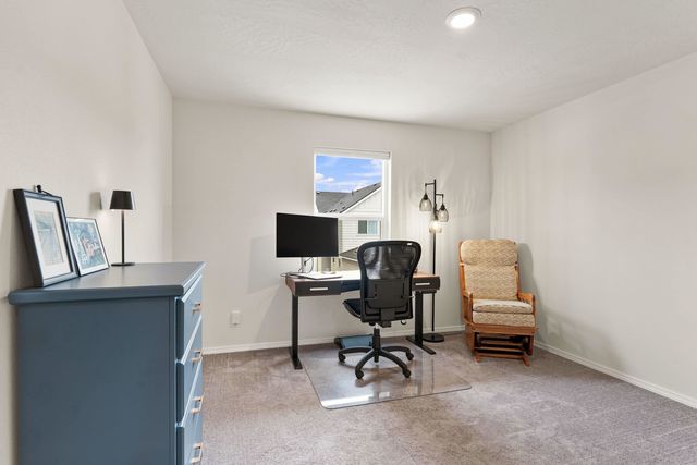 2681 N Red Tail Ln, Liberty Lake, WA 99019