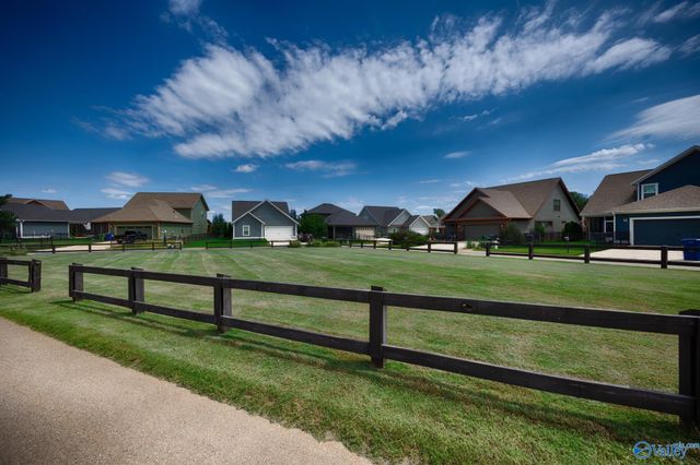 1514 Trek Street, Huntsville, AL 35811