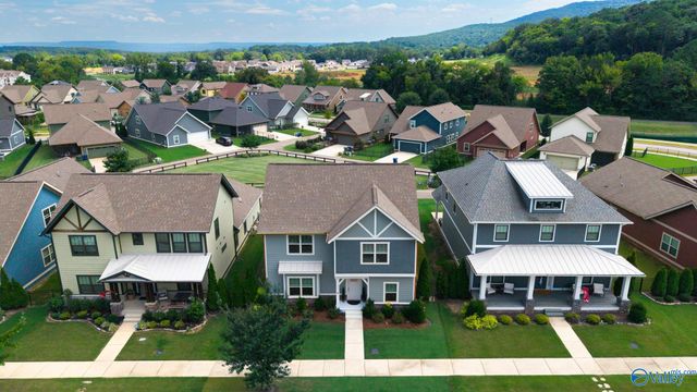 1514 Trek Street, Huntsville, AL 35811