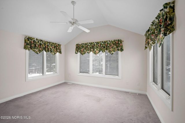 26357 W Wexford Drive, Perrysburg, OH 43551