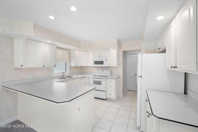 26357 W Wexford Drive, Perrysburg, OH 43551