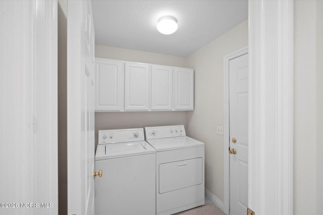 26357 W Wexford Drive, Perrysburg, OH 43551