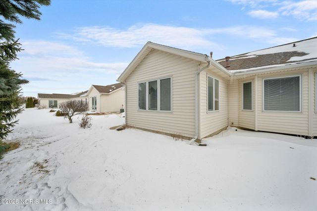 26357 W Wexford Drive, Perrysburg, OH 43551