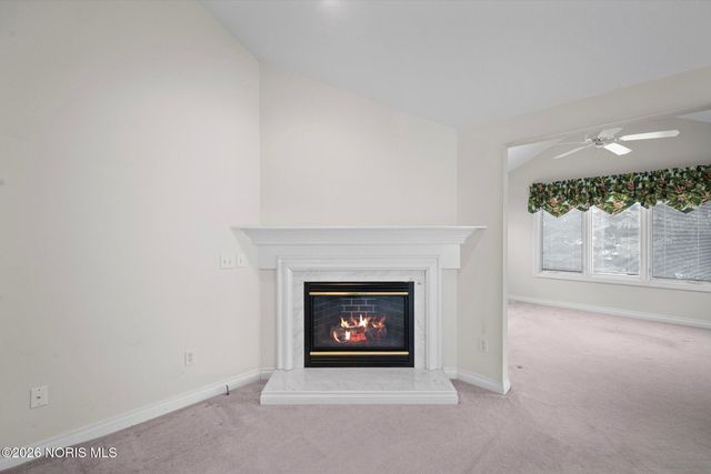 26357 W Wexford Drive, Perrysburg, OH 43551