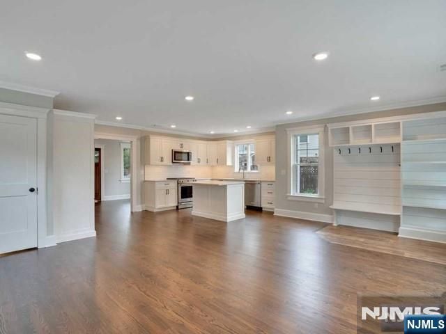 58 Darlington Avenue, Ramsey, NJ 07446