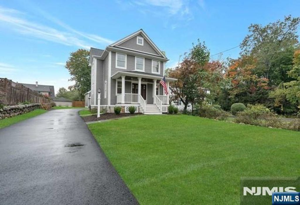 58 Darlington Avenue, Ramsey, NJ 07446