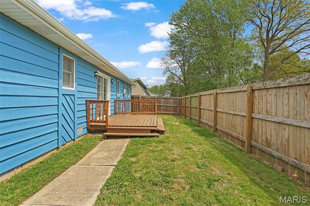 212 Meadow Drive, Troy, IL 62294