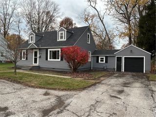 8002 Stockbridge Road, Mentor, OH 44060