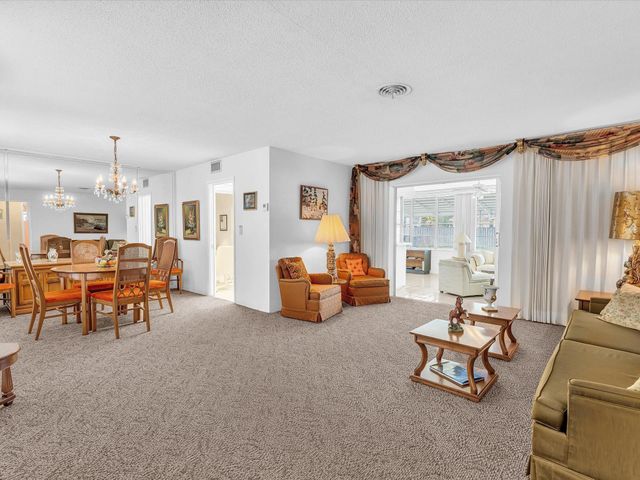 407 S Highland Dr, Hollywood, FL 33021