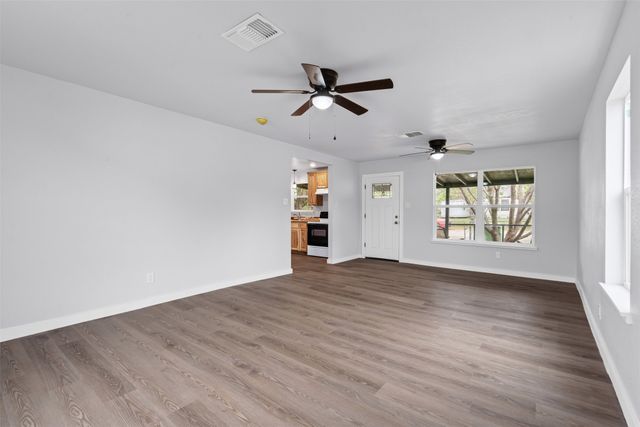 1205 SW 12th Street, Mineral Wells, TX 76067
