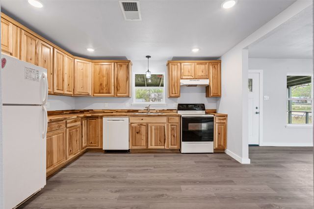 1205 SW 12th Street, Mineral Wells, TX 76067