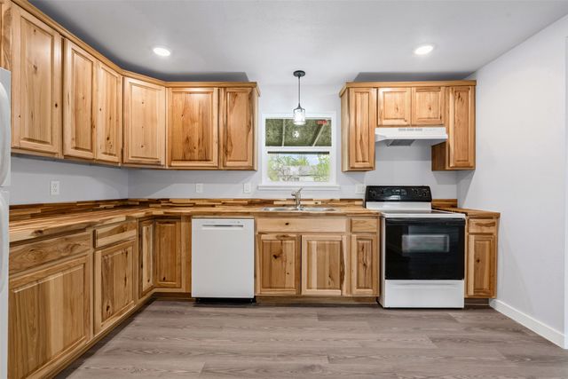 1205 SW 12th Street, Mineral Wells, TX 76067
