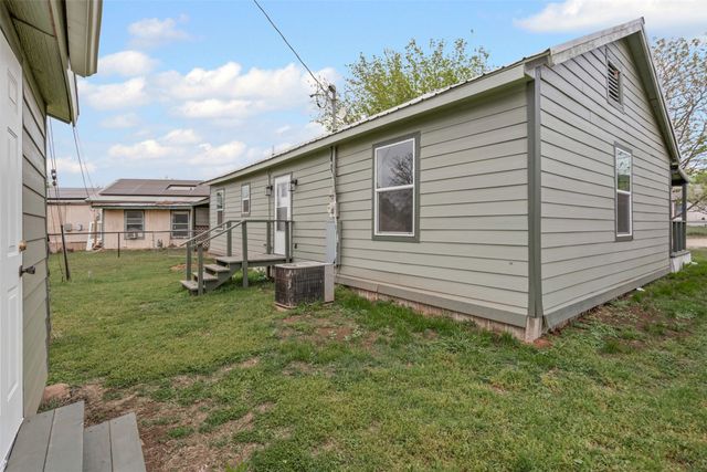 1205 SW 12th Street, Mineral Wells, TX 76067