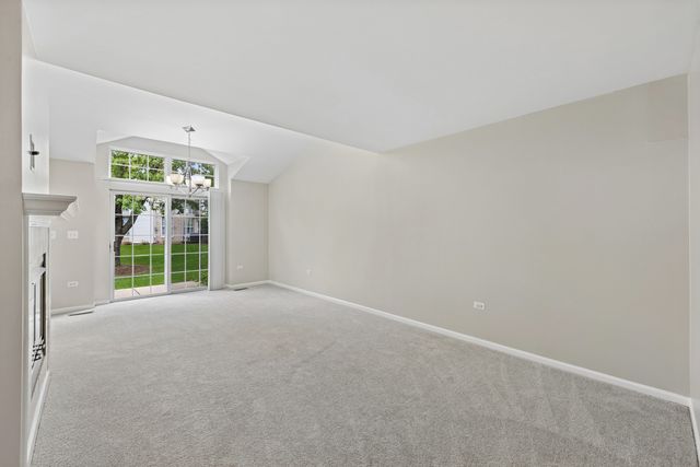 1922 Heron Avenue B, Schaumburg, IL 60193