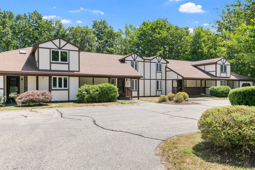 33 Chandler Drive, Atkinson, NH 03811