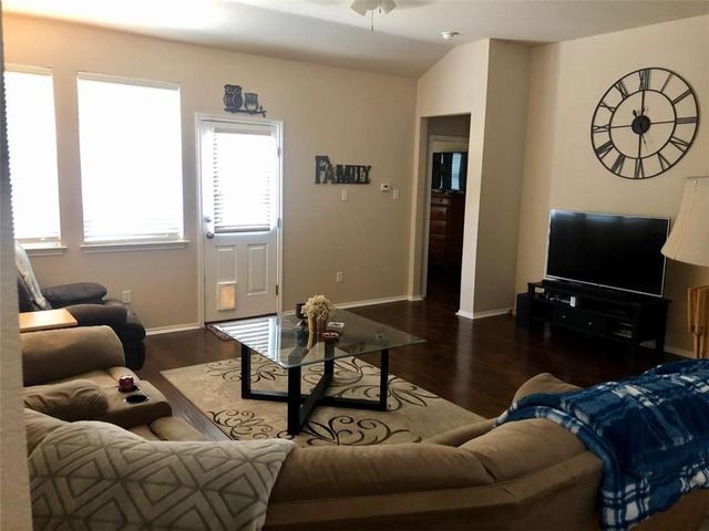 12020 Crownstone LN, Manor, TX 78653