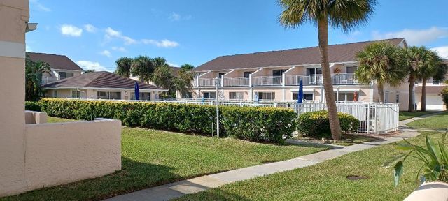 125 Escambia Lane 305, Cocoa Beach, FL 32931