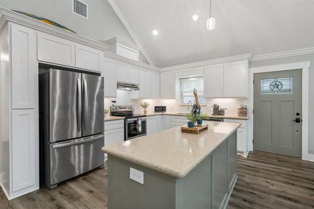 1345 Indian Hill Boulevard, Livingston, TX 77351