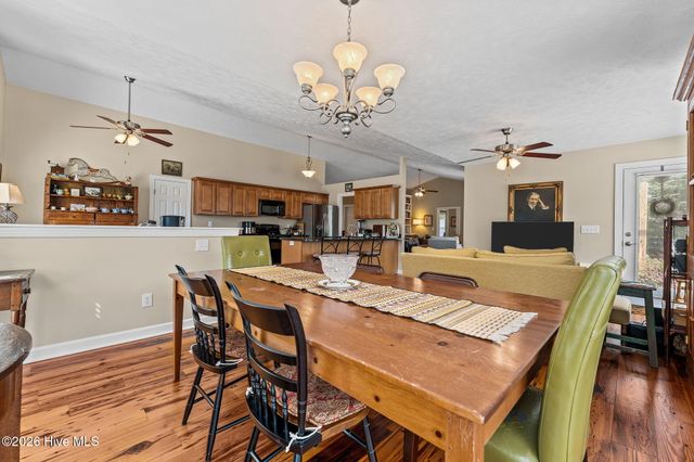 5 Vineyard Place, Foxfire Village, NC 27281